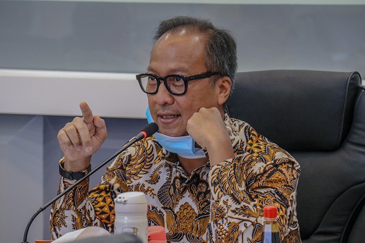 Menteri Perindustrian Agus Gumiwang Kartasasmita