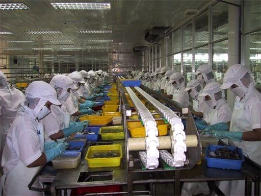 Menuju Produk Industri Yang Jadi Tuan Rumah di Negeri Sendiri