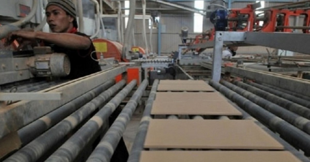 Kinerja  Ekspor Industri Logam Dasar dan Makanan Gemilang