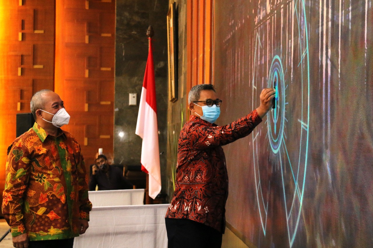 Bonus Demografi Peluang Bangun Industri