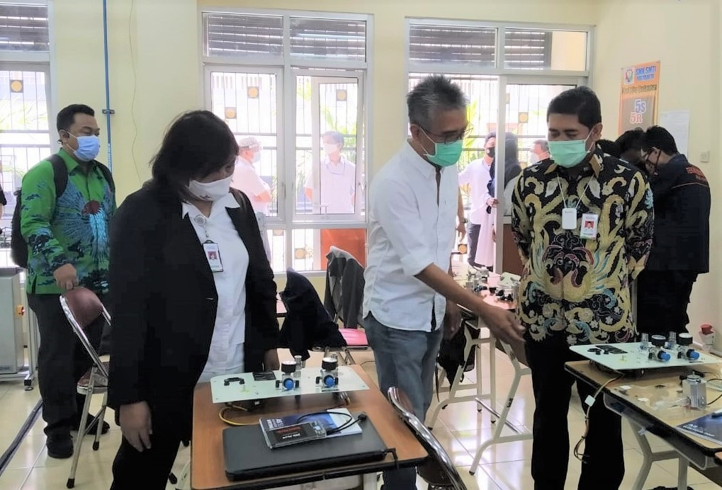 Gandeng Pelaku Industri, SMK SMTI Yogyakarta Siap Produksi Ventilator