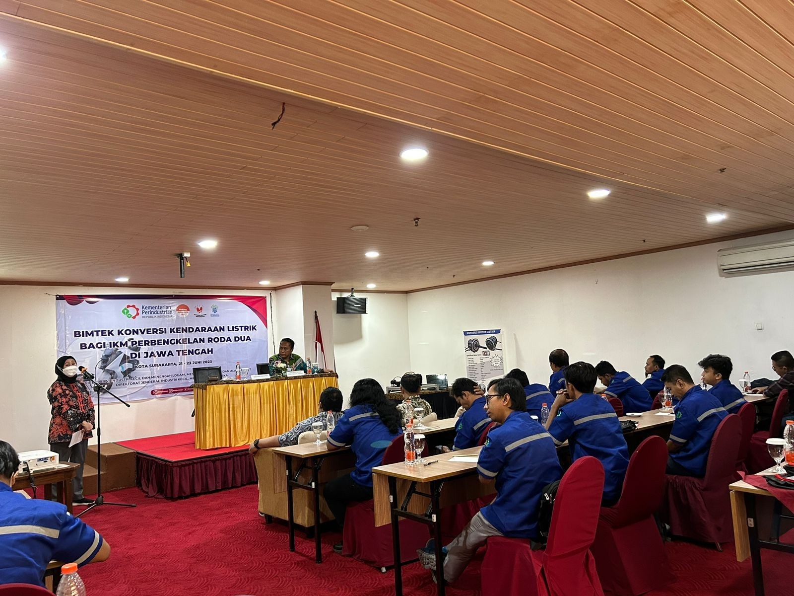 Pacu Daya Saing Pelaku IKM Perbengkelan di Jateng, Kemenperin Gelar Bimtek Konversi Kendaraan Listrik