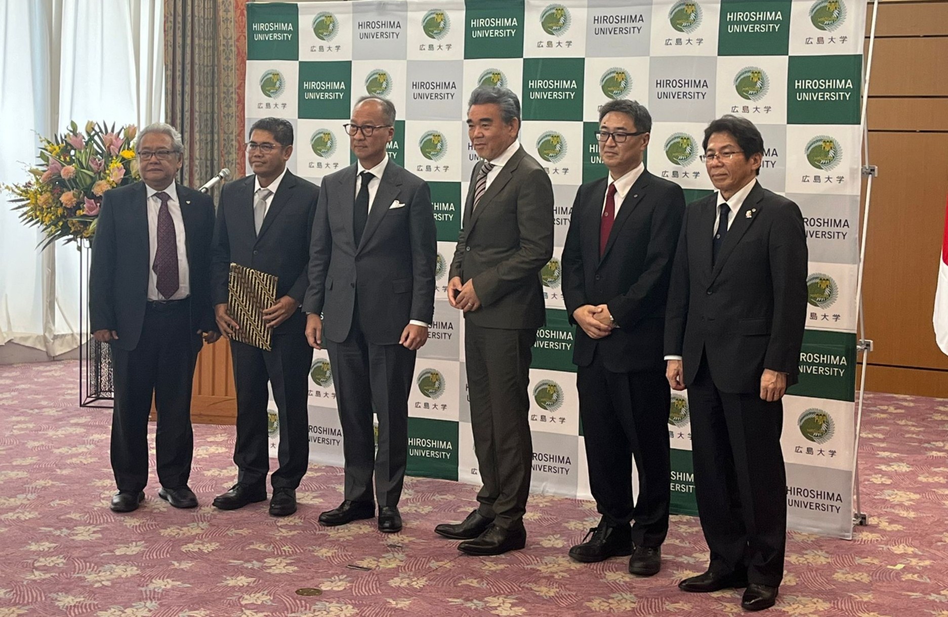 Berkontribusi dalam Diplomasi Ekonomi dan Sosial Indonesia-Jepang, Menperin Terima Gelar Kehormatan dari Hiroshima University